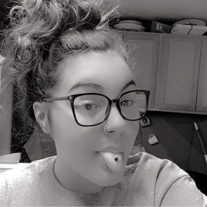 Meet your Posher, Ja-lyn